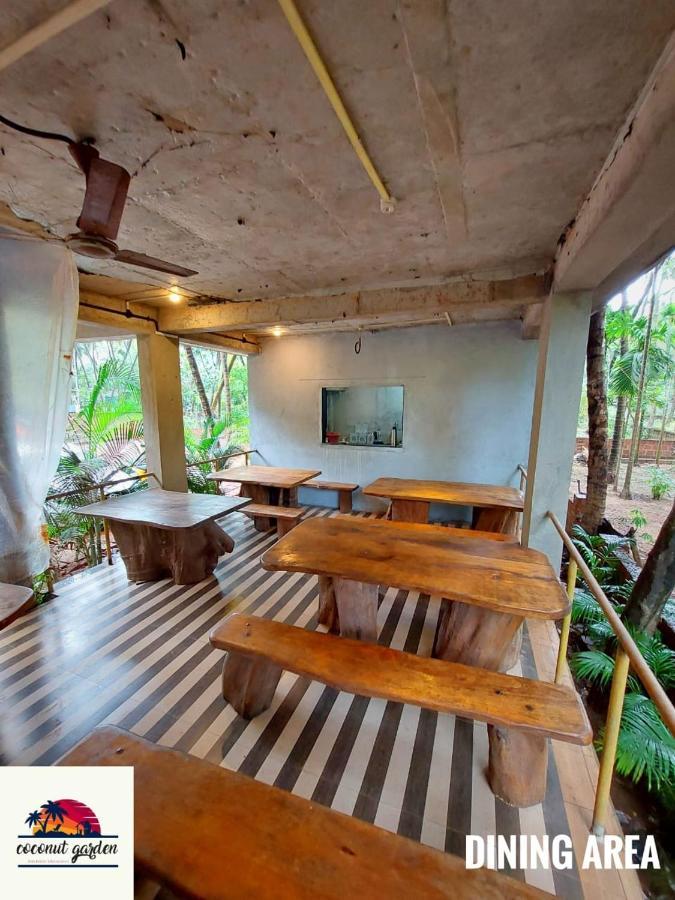 Coconut Garden Beach House มัลวาน ภายนอก รูปภาพ